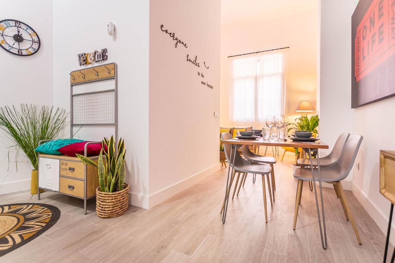 Style & Design By Sevillaluxurysuites Sevilha Exterior foto