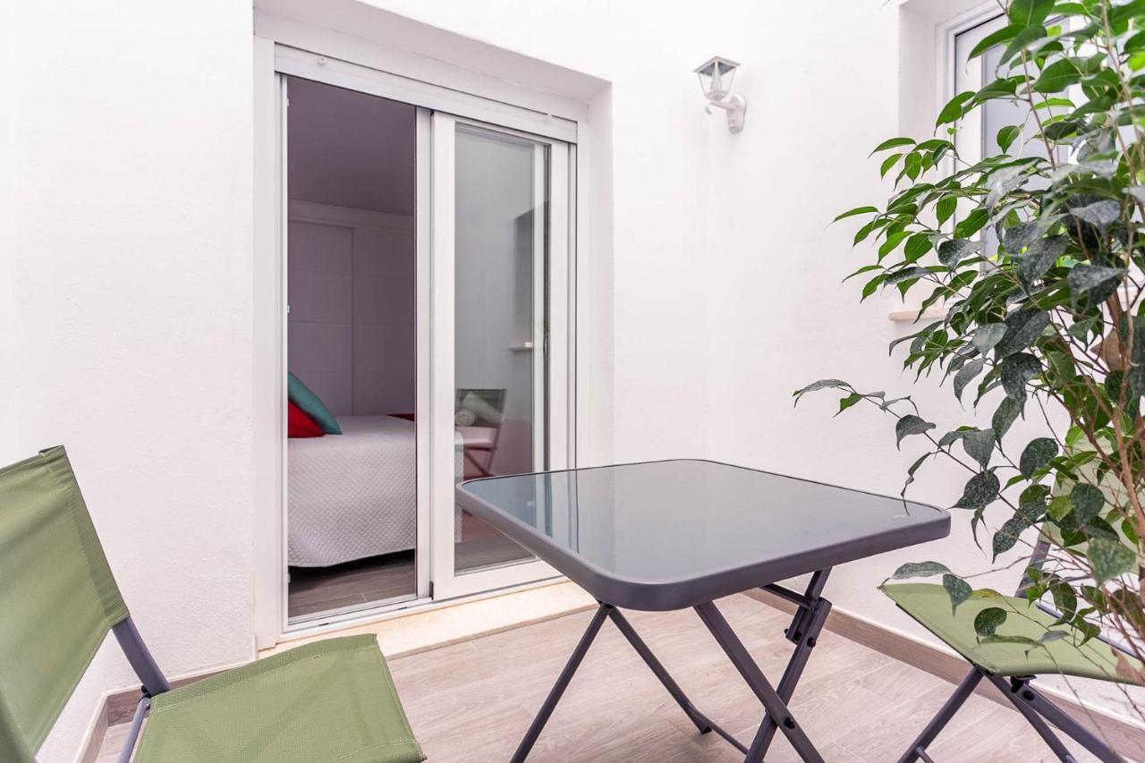 Style & Design By Sevillaluxurysuites Sevilha Exterior foto