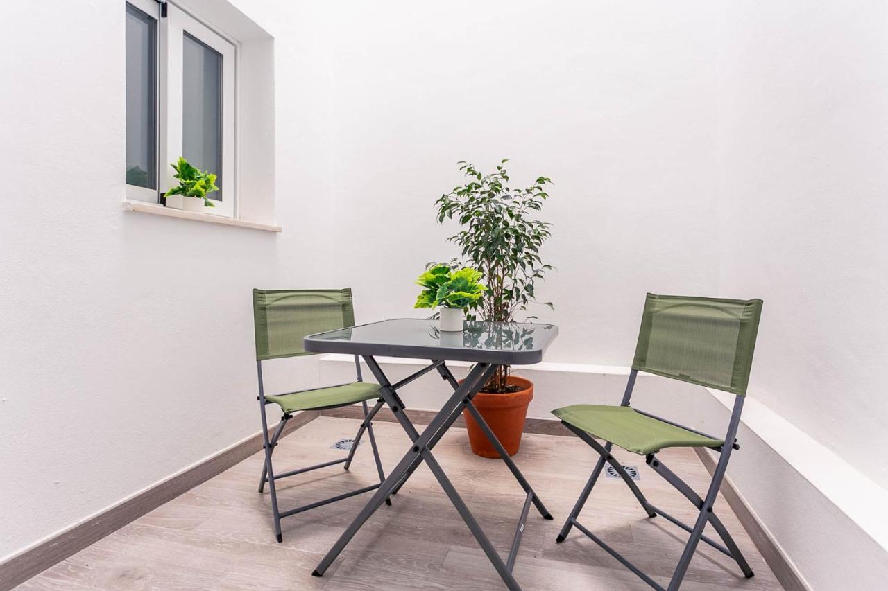 Style & Design By Sevillaluxurysuites Sevilha Exterior foto